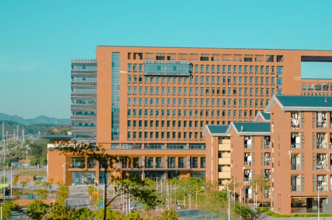 227CE?e=.jpg 227CE?e=.jpg